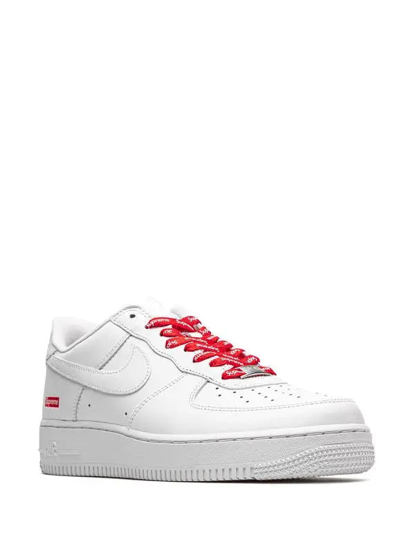 NIKE X SUPREME - AIR FORCE 1 LOW Metroutfits